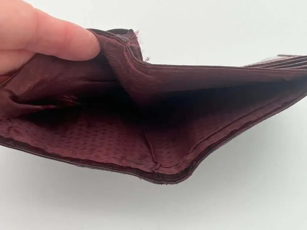 Vintage Genuine Eel Skin Leather Burgundy Bi-Fold Wallet preowned w/flaws